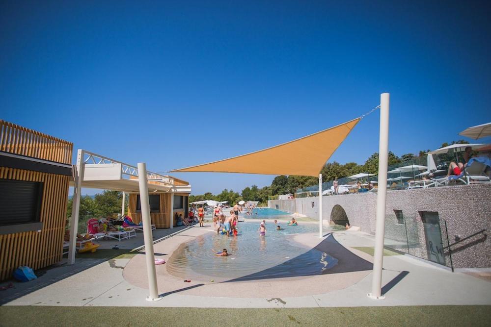 Villa Family Grand De Luxe Mobilhome Selce Εξωτερικό φωτογραφία