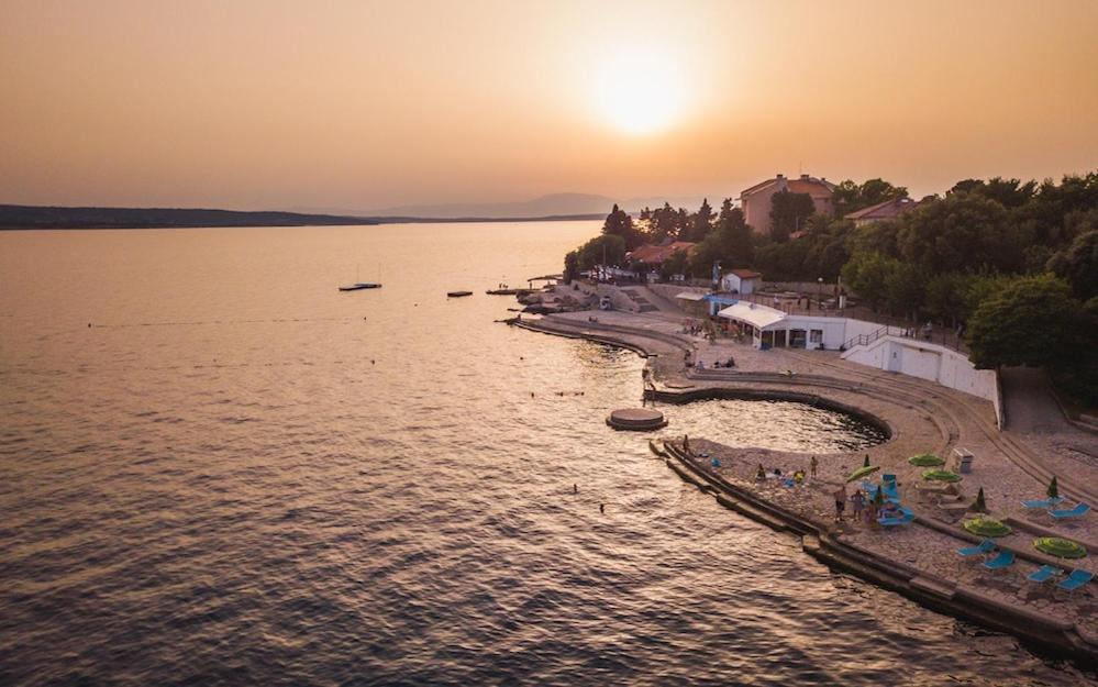 Villa Family Grand De Luxe Mobilhome Selce Εξωτερικό φωτογραφία