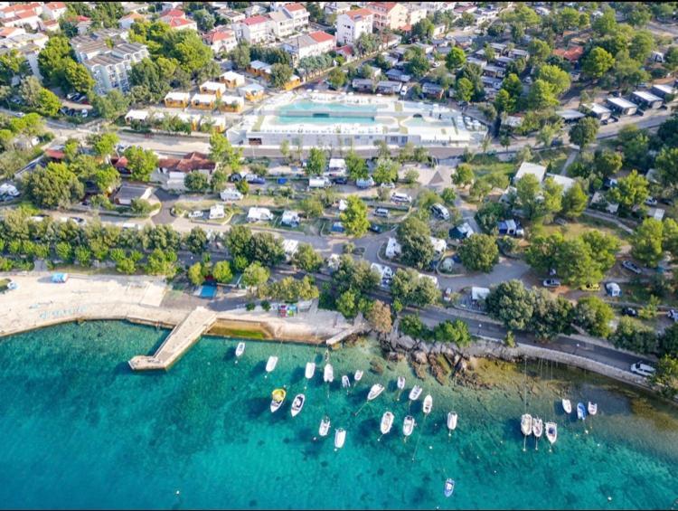 Villa Family Grand De Luxe Mobilhome Selce Εξωτερικό φωτογραφία