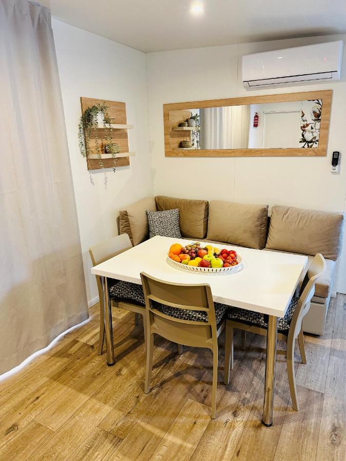 Villa Family Grand De Luxe Mobilhome Selce Εξωτερικό φωτογραφία