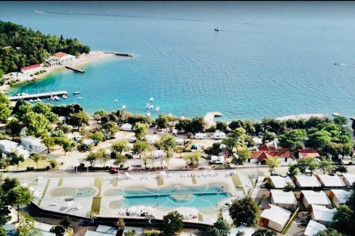 Villa Family Grand De Luxe Mobilhome Selce Εξωτερικό φωτογραφία