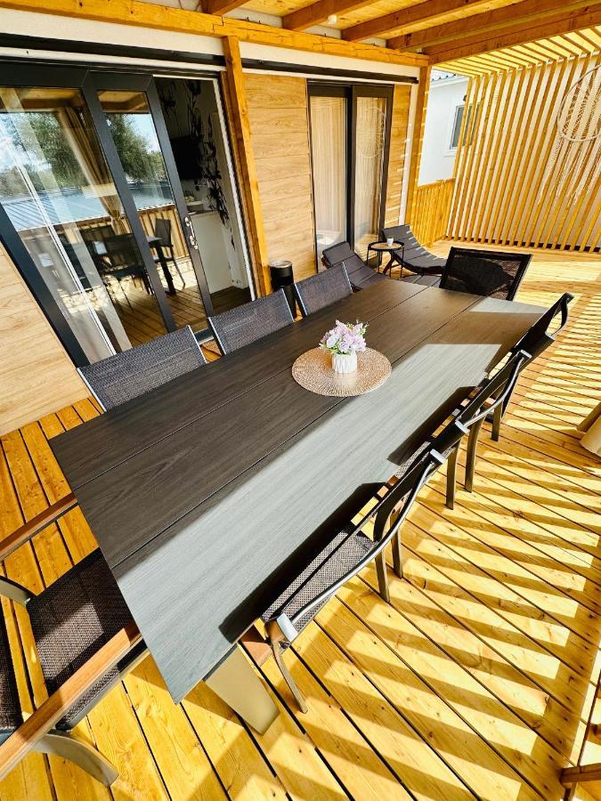 Villa Family Grand De Luxe Mobilhome Selce Εξωτερικό φωτογραφία